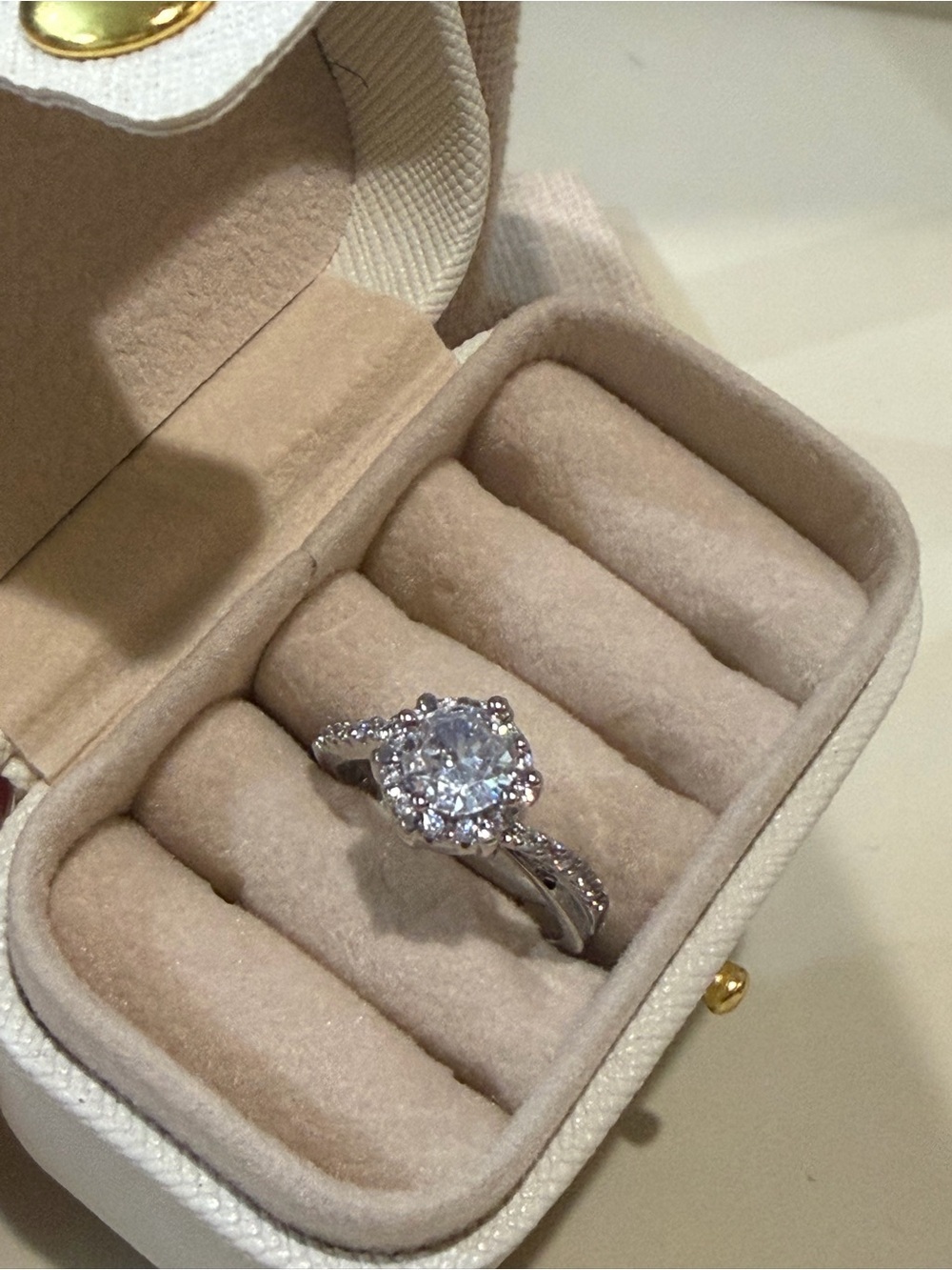 New Elegant Silver Halo Engagement Ring with Clear Center Stone size 6